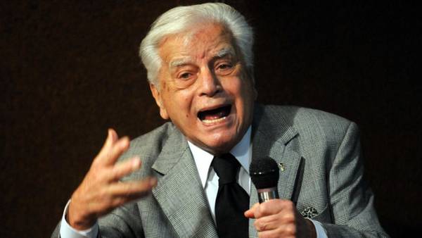 El histórico dirigente peronista Antonio Cafiero de 92 años. 