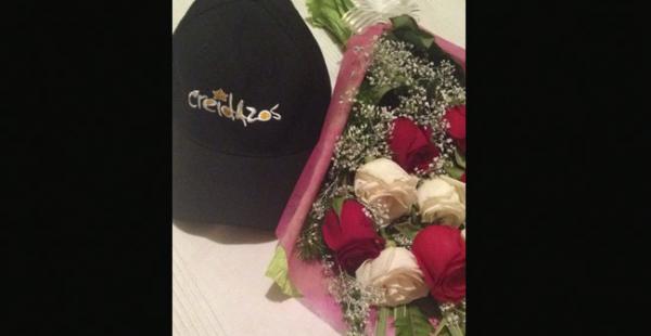 La foto que 'Elu' 'posteó' en su Facebook dando la noticia de que sería reina de los Creidazos