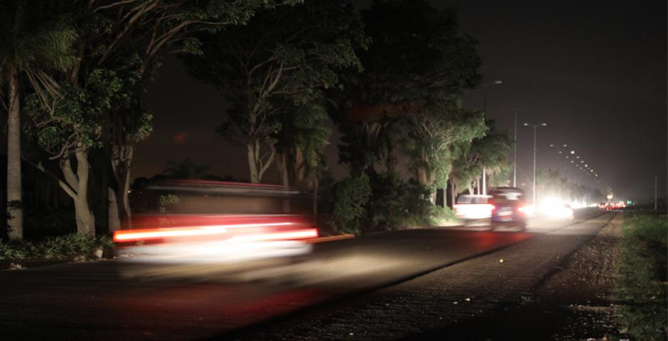 Las luces que encandilan a los conductores se convierten en armas mortales