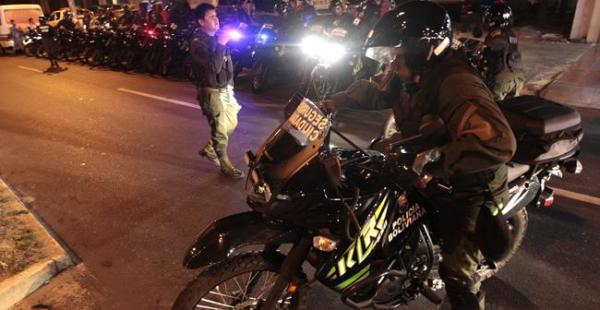 La Policía saldrá a realizar patrullajes y parará a toda motocicleta que tenga conductor varón para que se someta a requisa.
