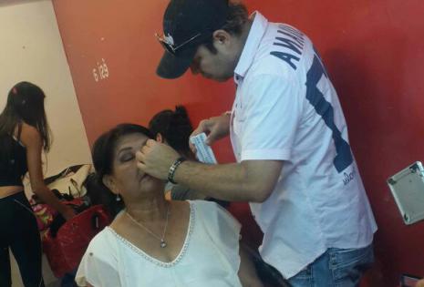 Estanita Araúz, la reina del club de abuelos Nuevo Amanecer