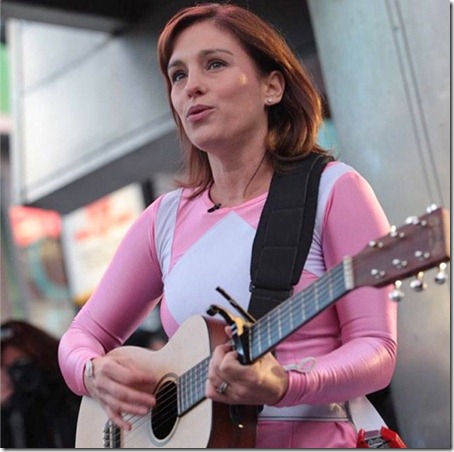 .amy-jo-johnson-singing-power-rangers
