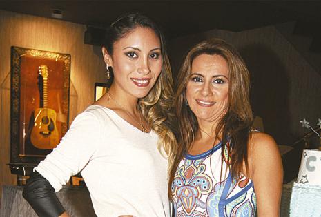 Nairoby Morales y Romy Mercado