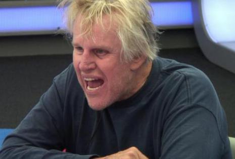 Gary Busey: Ha tenido nominaciones a los premios Bafta, a los Golden Globes e incluso a los premios Óscar por su papel en The Buddy Holly Story, sin embargo su deuda con hacienda lo han dejado prácticamente en la calle. Incluso aún hoy debe 450 mil dólare