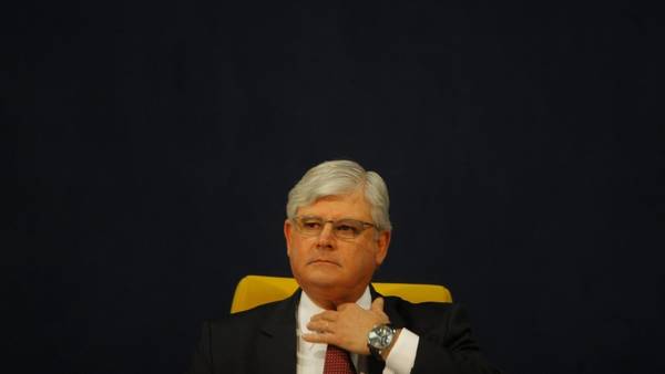 Firme. El procurador general de Brasil, Rodrigo Janot, prometió duras sanciones a los responsables./EFE
