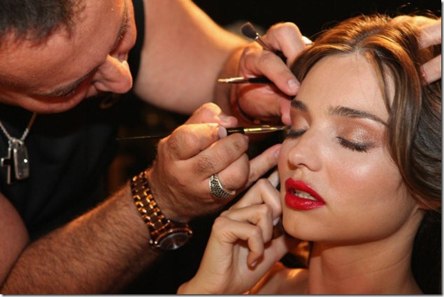 MAQUILLAJEDURADEROCOVER