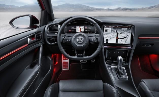 Volkswagen Golf R Touch 02