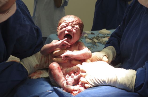 7-extranas-costumbres-sobre-los-nacimientos-que-existen-en-el-mundo-5.jpg 7-extranas-costumbres-sobre-los-nacimientos-que-existen-en-el-mundo-5.jpg