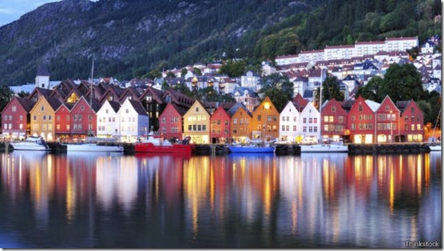 El país ha sabido reinvertir sus recursos derivados del petróleo en otras áreas productivas que han ayudado a mantener su estabilida El país ha sabido reinvertir sus recursos derivados del petróleo en otras áreas productivas que han ayudado a mantener su estabilida