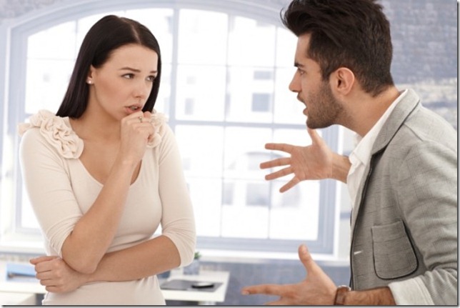 alertas-estas-saliendo-con-un-hombre-patan-1