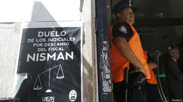 Cartel en referencia al caso Nisman