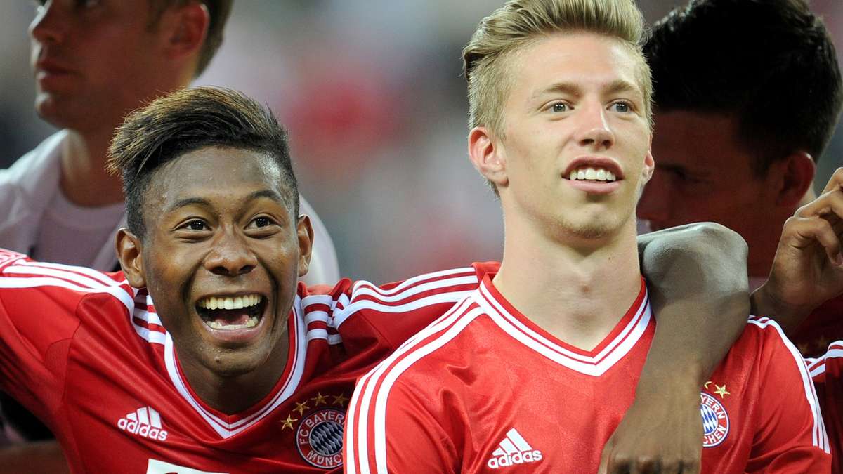 Polémica foto entre dos futbolistas del Bayern Múnich semidesnudos 