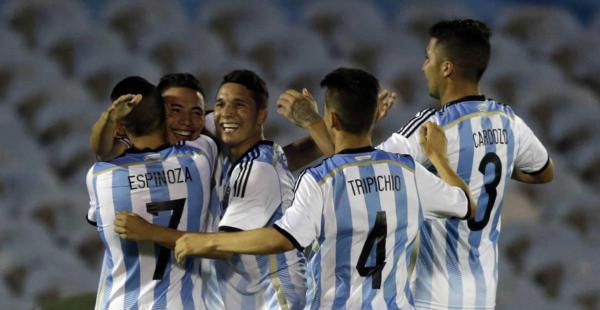 Argentina goleó por 3-0 a Paraguay y clasificó al mundial juvenil de la categoría