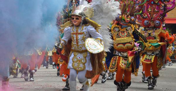 El carnaval de Oruro es una de las fiestas más visitadas por turistas nacionales y extranjeros