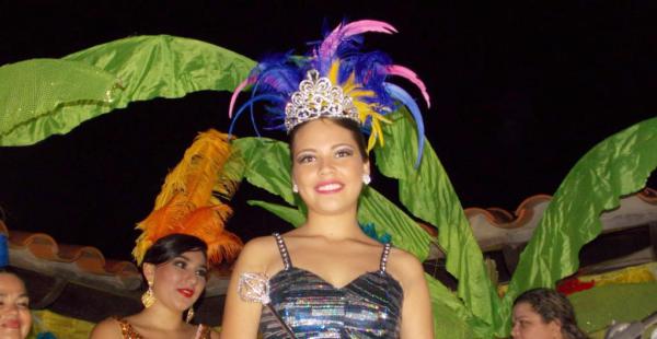 San Javier dio inicio al Carnaval con la coronación de su reina