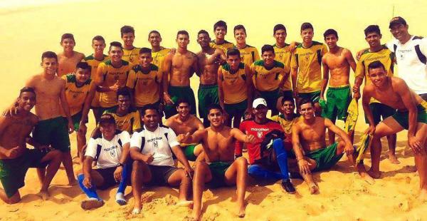 Los jugadores de la selección juvenil se preparan para disputar el Sudamericano de Paraguay