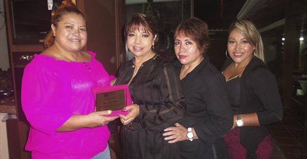 Anita Araúz, Dolly Mercado (agasajada), María Elena Salazar y Lucy Jaita