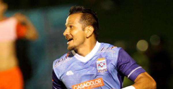Pablo Salinas es uno de los goleadores de la academia cruceño. Espera volver a celebrar el miércoles ante Oriente Petrolero