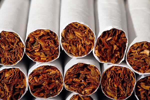 Tres tabacaleras indemnizarán con US$ 100 millones a 400 fumadores de EE.UU.