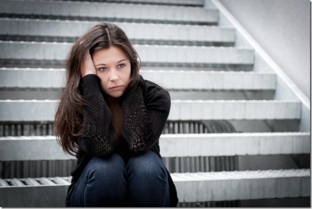 5 causas del envejecimiento prematuro infelicidad