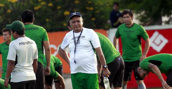 Avilés cumplió su primera práctica al mando del primer plantel de Oriente