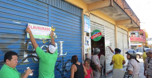 Gendarmes municipales clausuraron cerca de 20 locales de expendio de bebidas alcohólicas que no tenían licencia de funcionamiento