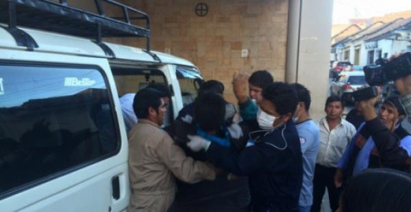 Los heridos del accidente de un camión en la carretera Sucre- Tarabuco son atendidos en el hospital Santa Bárbara de la capital