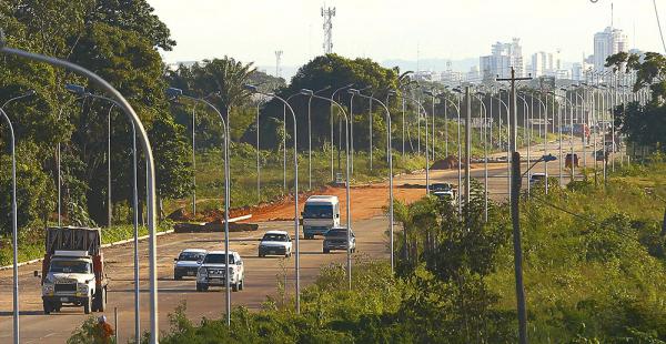 avenida con seis carriles la g-77 cambió mucho desde su inauguración, el 6 de junio del año pasado