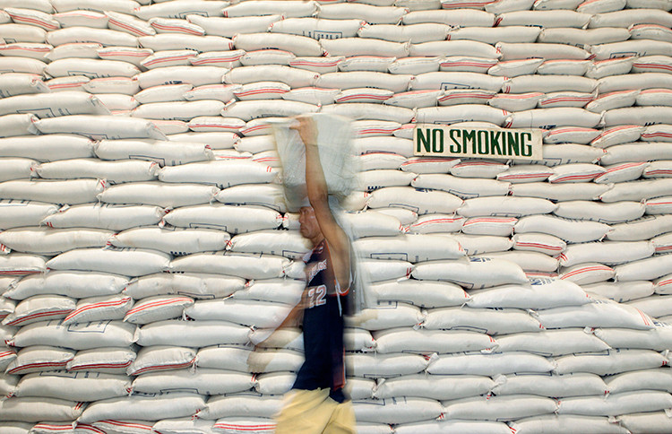 En Filipinas el impuesto sobre los cigarrillos es de casi el doble del precio del tabaco