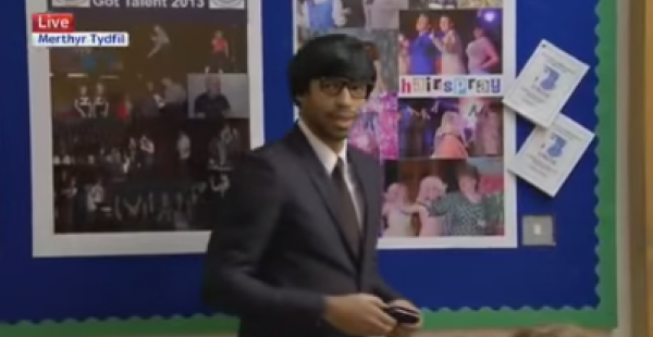 Henry se disfraza de profesor