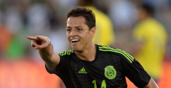Hernández celebra después de anotar el gol al seleccionado ecuatoriano en el Memorial Coliseum de Los Ángeles (California).