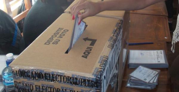 De acuerdo a datos de boca de urna en Oruro el MAS perdió la Alcaldía