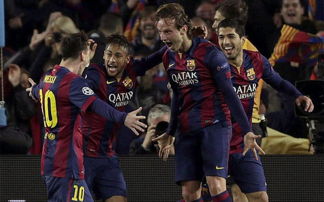 El FC Barcelona busca tres puntos vitales contra el Real Madrid