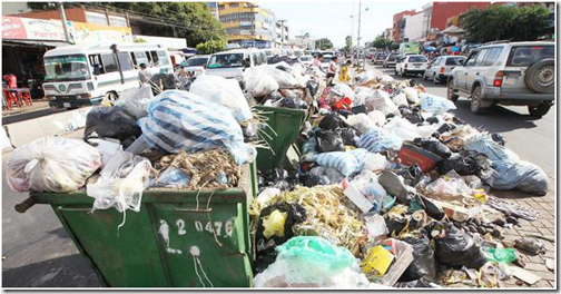 Alcaldesa de Santa Cruz entra en huelga de hambre y la basura tapa la ...