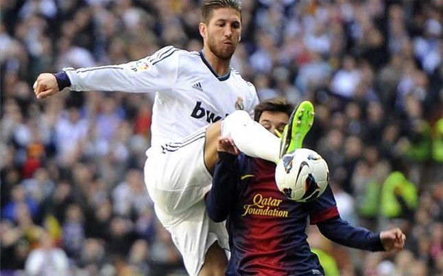 El Madrid estudia 'mourinhizar' su juego para aprovechar la permisividad del valenciano