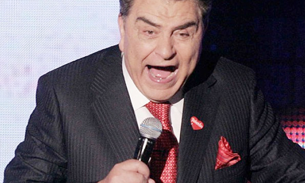 Don Francisco recibe las peores críticas de su vida, en el diario inglés The Guardian. FOTO: ARCHIVO WWW.GLAMORAMA.CL