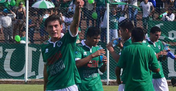 El delantero chaqueño fue un dolor de cabeza para la defensa de Oriente