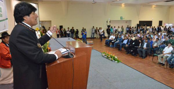 El presidente Evo Morales inauguró este martes en la ciudad de Santa Cruz la cumbre agropecuaria Sembrando Bolivia