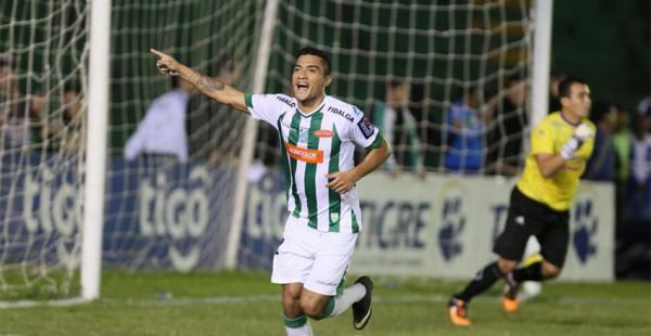 Alcides Peña anotó el segundo gol para Oriente