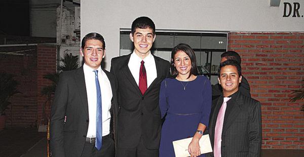 El flamante presidente Rodolfo Herrera, junto con Nicolás Martínez, Javiera Alípaz y Ricardo Cardona