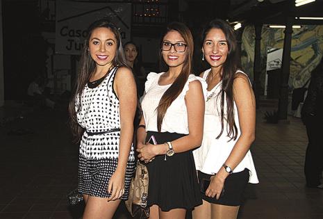 Renath Rivero, Thais Vásquez y Ana Cecilia Rodríguez compartieron con sus amigos cívicos y disfrutaron del vino de honor