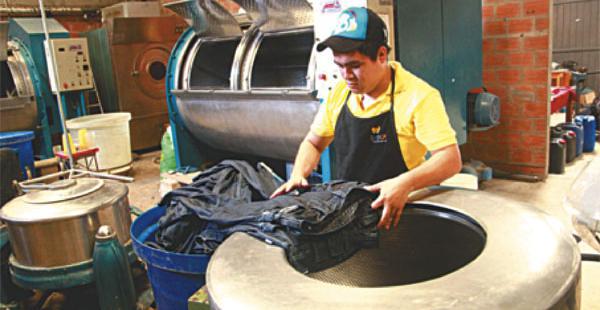 Este 1 de mayo se celebra en Bolivia el Día del Trabajo, declarado feriado nacional sin actividades laborales