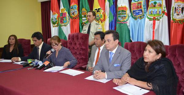 Wilma Velasco informó que los candidatos podrán inscribirse entre el 23 y 29 de diciembre.