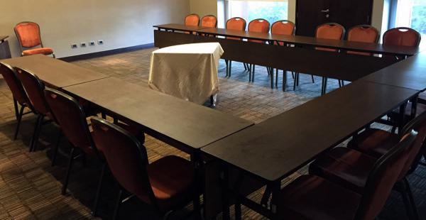 Esta será la sala de reuniones y conferencias de prensa de la selección boliviana para la Copa América Chile 2015, en el hotel Hilton Garden Inn Airport