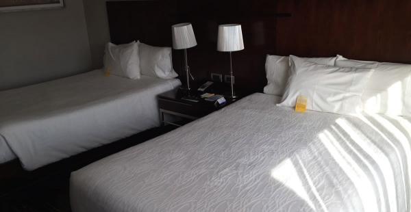 Así serán las habitaciones que los futbolistas ocuparán en el hotel Hilton Garden Inn Airport en Chile