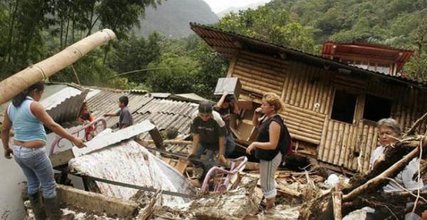 La imagen hace referencia a julio de 2011, cuando unas 40 viviendas fueron enterradas por una avalancha registrada en Valle del Cauca, Colombia