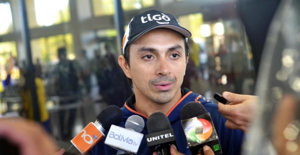 Juan Carlos Salvatierra arribó a Bolivia tras conseguir el segundo lugar en el Rally de los Faraones