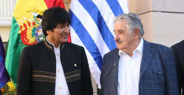 Evo Morales vio con buenos ojos la propuesta realizada por académicos de tres países para que Mujica sea el mediador del conflicto marítimo