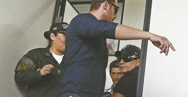 Uno de los detenidos cuando un juez dictó su detención en Palmasola
