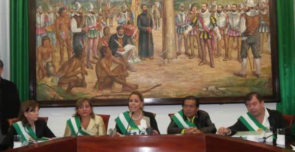 Diez votos a favor y una abstención registró esta mañana el legislativo de la capital de Santa Cruz.